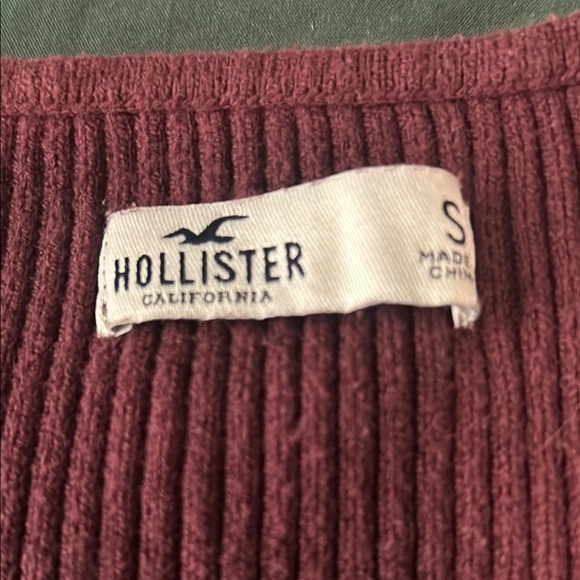 Hollister Maroon Ribbed Knit Top - Picture 2 of 4